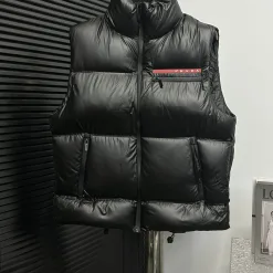 Premium Qualität Prada Daunenjacken Rot Nylon Klassischer Luxus