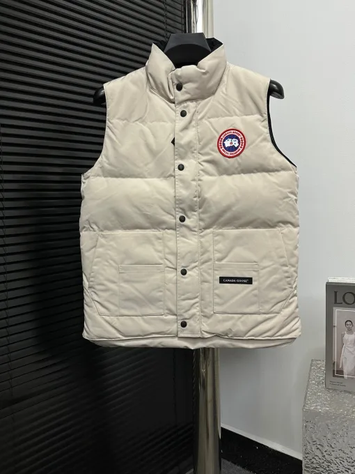 Luxusweste von Canada Goose, weiß, Polyester, Stickerei, Luxus