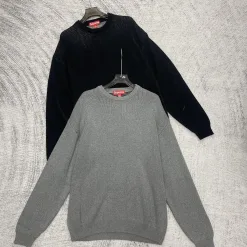 Hochwertige Supreme T-Shirts Schwarz Strick Grafik Luxus