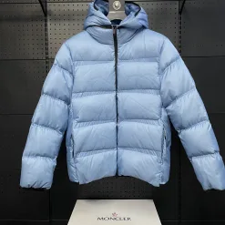 Bestseller Moncler Mantel Weiß Kollektion