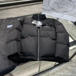 Hochwertige Prada Jacke Nylon Luxus