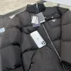 Luxus Prada Jacke im Nylon-Stil