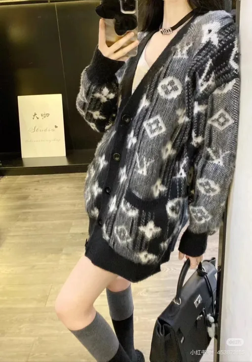 Luxus Louis Vuitton Jacken Grau Strick Monogramm Stil