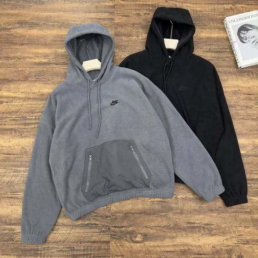 Luxuriöse Nike Sweatshirts aus schwarzer Fleece-Patchwork-Kollektion