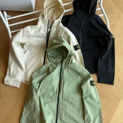 Luxus-Mantel von Stone Island Schwarz Solid Luxury