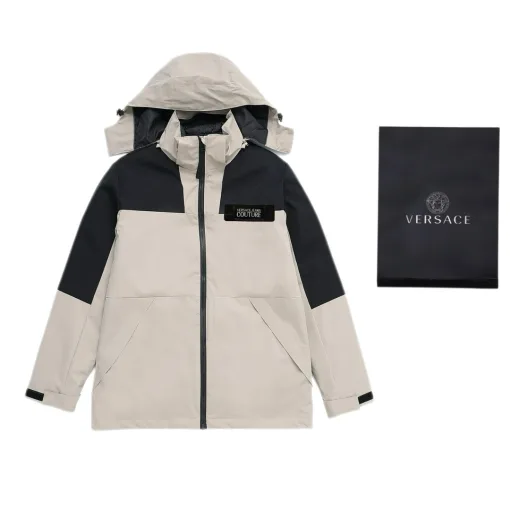 Hochwertige Versace Jacken in Weiß, Casual Collection