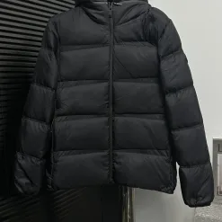 Meistverkaufte Moncler Daunenjacken Polyester Casual Style
