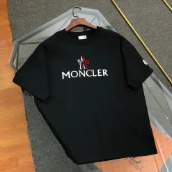 Moncler Kurzarmhemd in Premiumqualität aus weißer Baumwolle im Logo-Stil