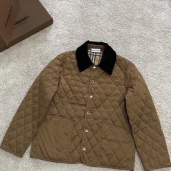 Premium Burberry Daunenjacke Schwarz Polyester Kollektion