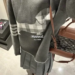 Bestseller Thom Browne Pullover Rote Wolle Klassische Kollektion