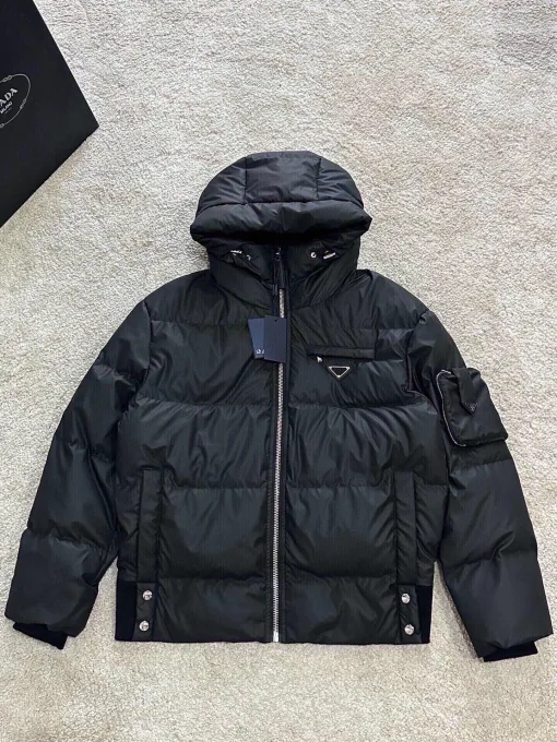 Hochwertige Prada Daunenjacke Schwarz Classic Collection