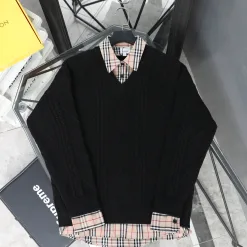 Hochwertiges Burberry-Hemd in schwarzem Wollkaro