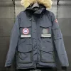 Hochwertige Canada Goose Mäntel aus weißem Polyester im Stickerei-Stil