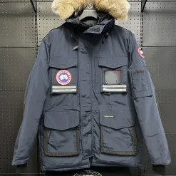 Hochwertige Canada Goose Mäntel aus weißem Polyester im Stickerei-Stil