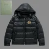 Hochwertige Gucci-Daunenjacke aus weißem Nylon mit Logo-Kollektion