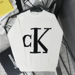 Bestseller Calvin Klein Pullover Schwarzer Strick Logo Style