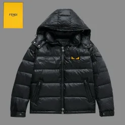 Hochwertige Fendi Daunenjacke aus schwarzem Nylon, atmungsaktive Kollektion
