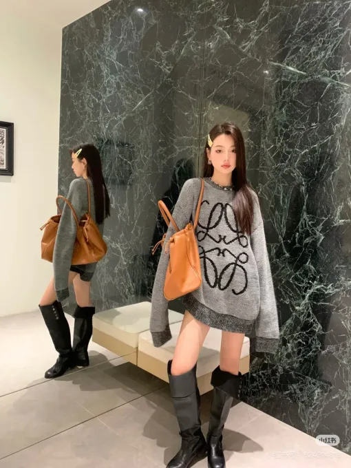 Luxus-Pullover aus grauer Woll-Jacquard-Kollektion von Loewe