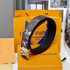 Bestseller Louis Vuitton Gürtel Silber Monogramm Kollektion
