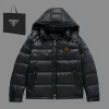 Prada Daunenjacke in Premiumqualität, weißes Nylon, atmungsaktiv, luxuriös