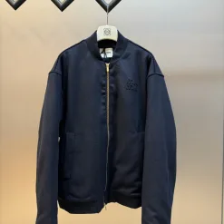 Premium Miu Miu Mantel aus gewaschener Wolle