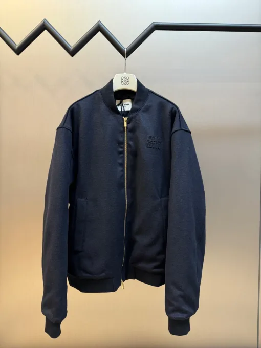 Premium Miu Miu Mantel aus gewaschener Wolle