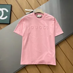 Hochwertige Gucci Kurzarm-Kollektion aus roter Baumwolle