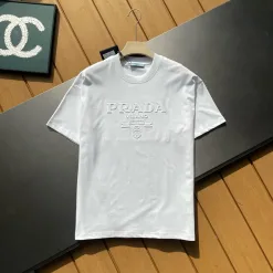 Hochwertige Prada Kurzarm Schwarz Baumwolle Minimalistischer Stil