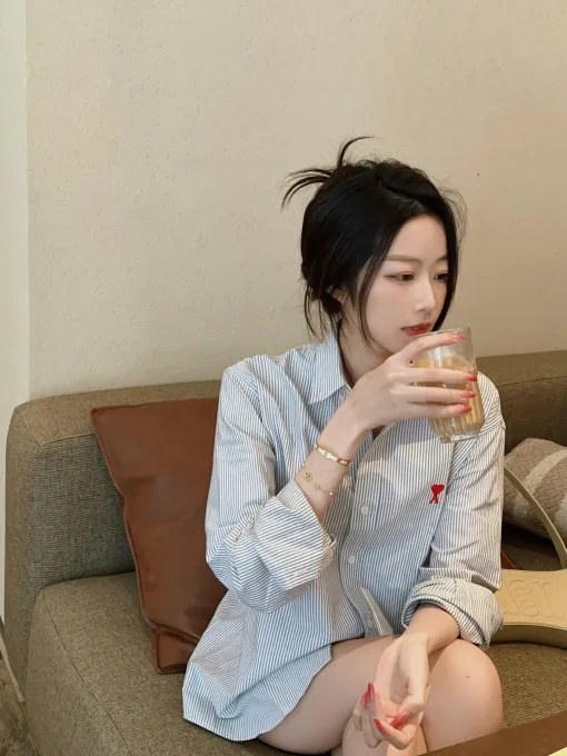 Premium Qualität Ami Shirt Grau Bestickt Luxus