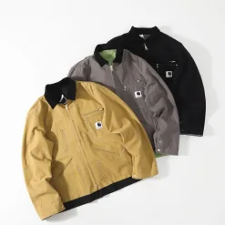 Hochwertige Sacai-Mäntel in Khaki-Canvas im klassischen Stil