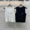 Luxus-Weste aus weißer Strickstickerei von Miu Miu