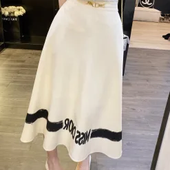Hochwertiger Dior Rock im schwarzen Print-Stil