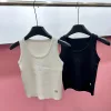 Hochwertige Chanel-Weste aus weißer Strickkollektion