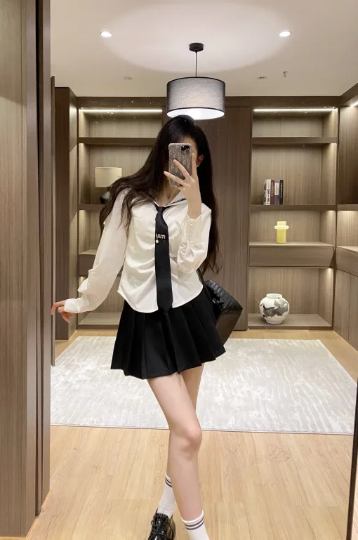Bestseller Miu Miu Hemd Navy Logo Kollektion