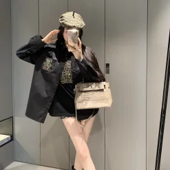 Hochwertiges Fendi-Shirt aus der Strass-Kollektion