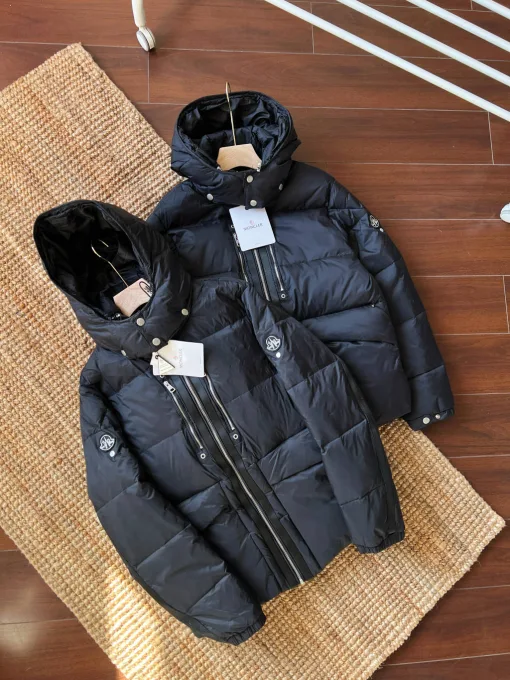 Hochwertige Moncler Daunenjacke Weiß Classic Collection