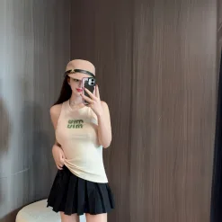 Hochwertige Miu Miu Weste Black Kollektion