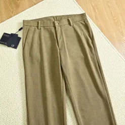 Bestseller Prada Jogginghose aus schwarzem Leder im Casual Style
