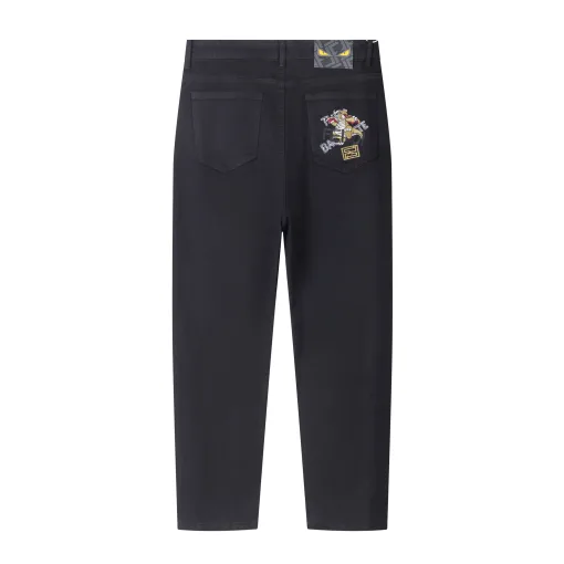 Hochwertige Fendi Jeans-Kollektion mit Stickereien