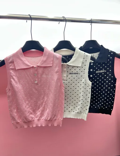 Luxuriöse Miu Miu Weste im weißen Jacquard-Strickstil