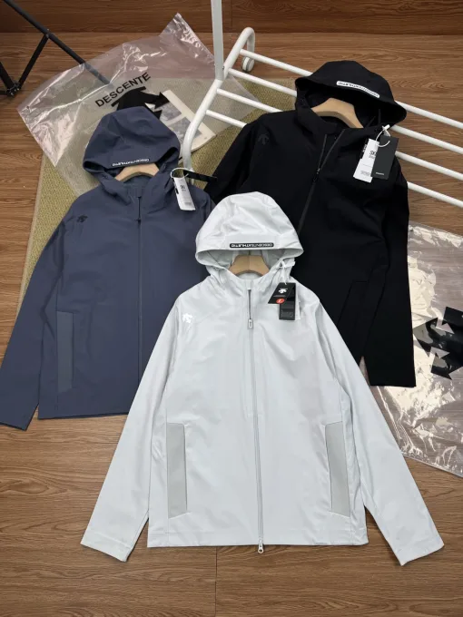 Hochwertiger Descente Mantel Grau Atmungsaktive Kollektion