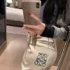 Luxus-Shorts von Loewe mit Stickereien