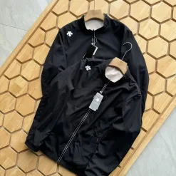 Premium Descente Mantel Schwarz Casual Style