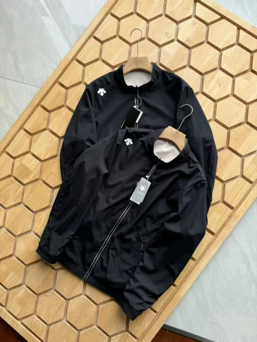 Premium Descente Mantel Schwarz Casual Style