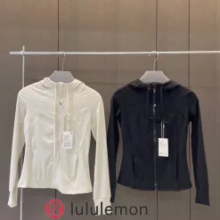 Hochwertige Lululemon-Mäntel in schwarzer Spandex-Kollektion