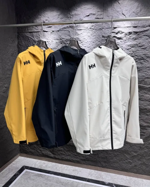Premium Helly Hansen Jacken Black Logo Kollektion