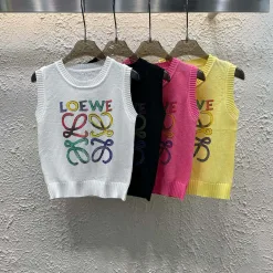 Hochwertige Loewe Weste in Weiß mit Logo-Strick