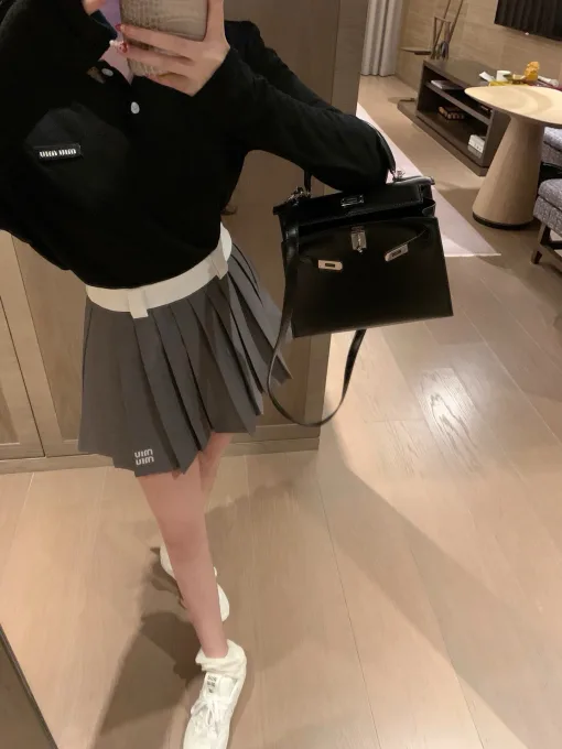 Luxus Miu Miu Kurzer Rock Schwarz Bestickt Luxus