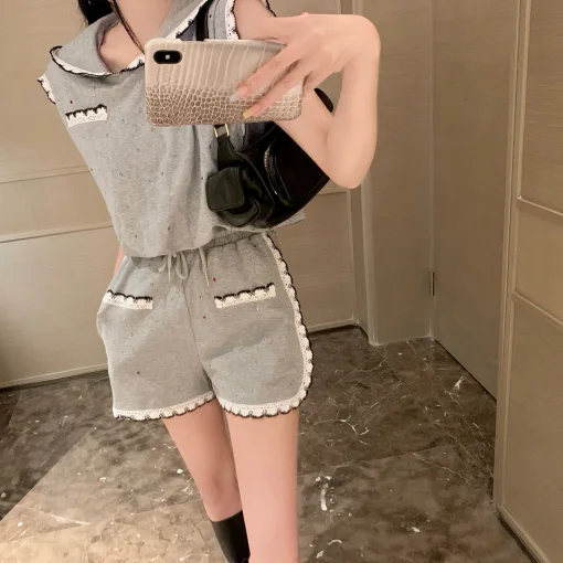 Premium Miu Miu Shorts Schwarze Strasskollektion