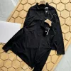 Hochwertiges Descente-Langarmshirt im Urban-Stil